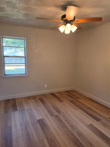 1007 Quincy Circle, Garland, TX 75040