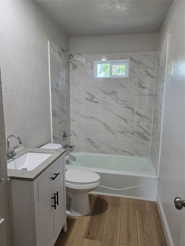 1007 Quincy Circle, Garland, TX 75040