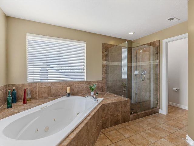 2943 W CURRENT CREEK DR, South Jordan, UT 84095