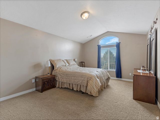 2943 W CURRENT CREEK DR, South Jordan, UT 84095