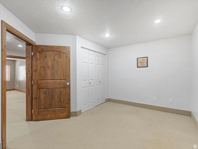 2943 W CURRENT CREEK DR, South Jordan, UT 84095