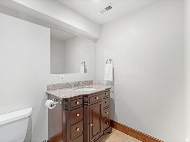 2943 W CURRENT CREEK DR, South Jordan, UT 84095