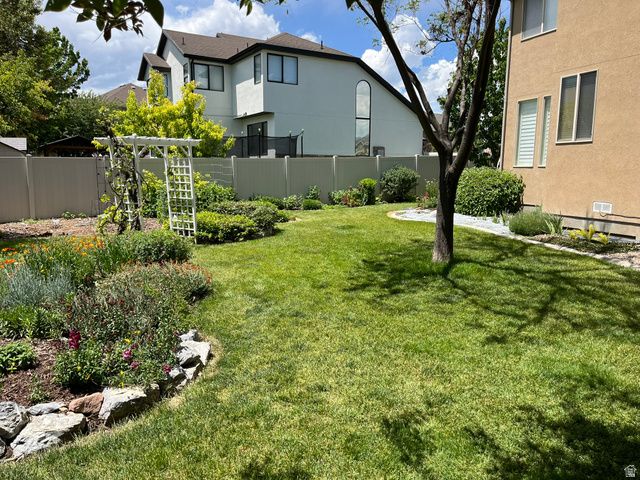 2943 W CURRENT CREEK DR, South Jordan, UT 84095
