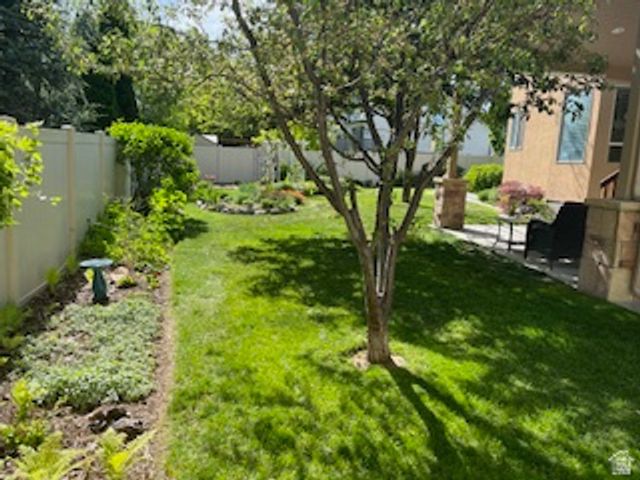 2943 W CURRENT CREEK DR, South Jordan, UT 84095
