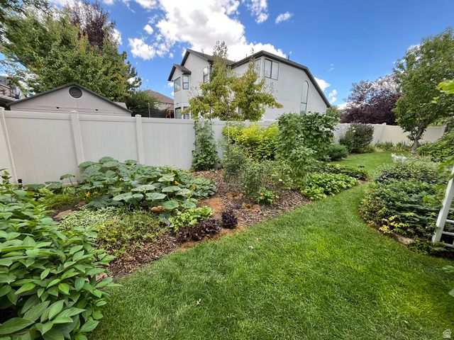 2943 W CURRENT CREEK DR, South Jordan, UT 84095