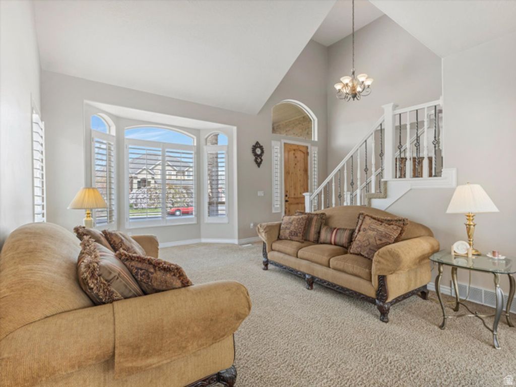 Image 3 of property listing at 2943 W CURRENT CREEK DR, South Jordan, UT 84095