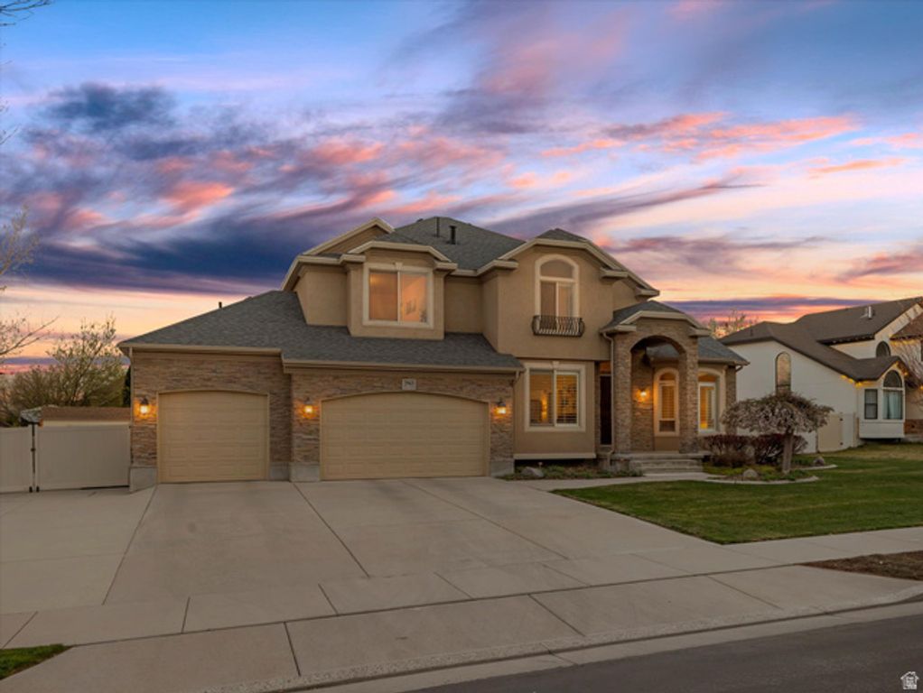 Image 53 of property listing at 2943 W CURRENT CREEK DR, South Jordan, UT 84095