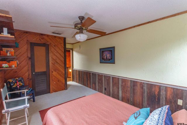 115 Lago Vista Ln, Jacksonville, TX 75766