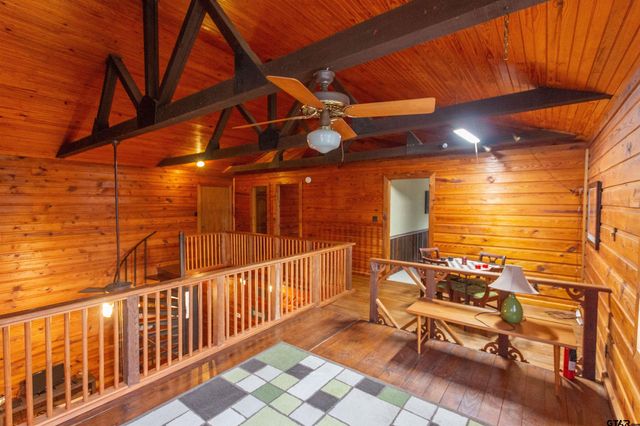 115 Lago Vista Ln, Jacksonville, TX 75766