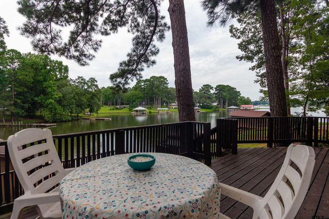 115 Lago Vista Ln, Jacksonville, TX 75766