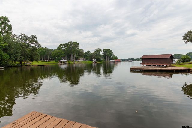 115 Lago Vista Ln, Jacksonville, TX 75766