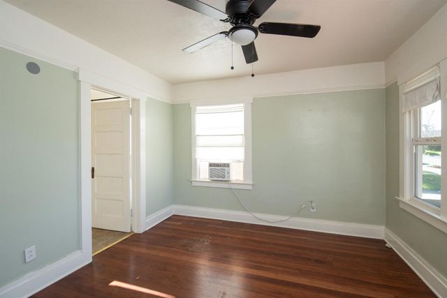 349 Laurel Ave, Oakdale, CA 95361