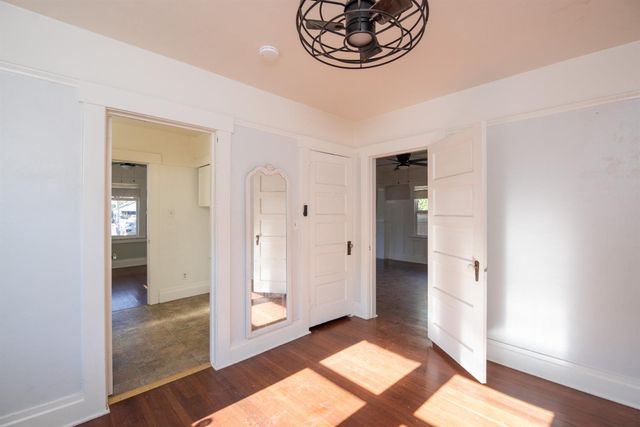 349 Laurel Ave, Oakdale, CA 95361