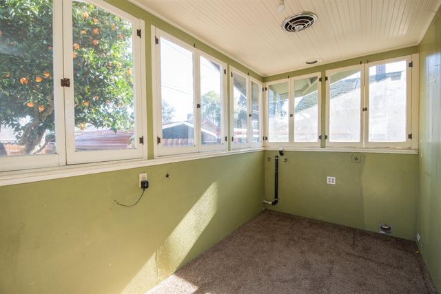 349 Laurel Ave, Oakdale, CA 95361