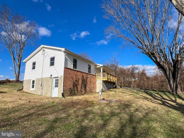 22 HOPEWELL LN, Sperryville, VA 22740