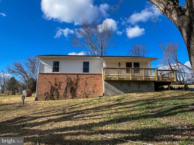 22 HOPEWELL LN, Sperryville, VA 22740
