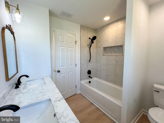 22 HOPEWELL LN, Sperryville, VA 22740