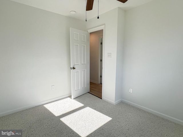22 HOPEWELL LN, Sperryville, VA 22740