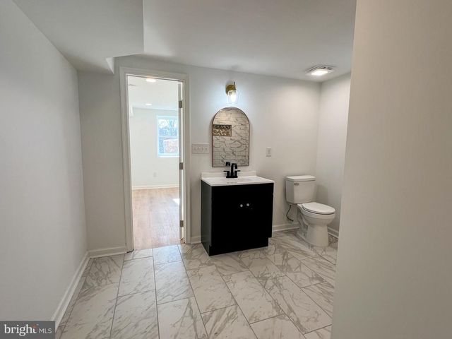 22 HOPEWELL LN, Sperryville, VA 22740