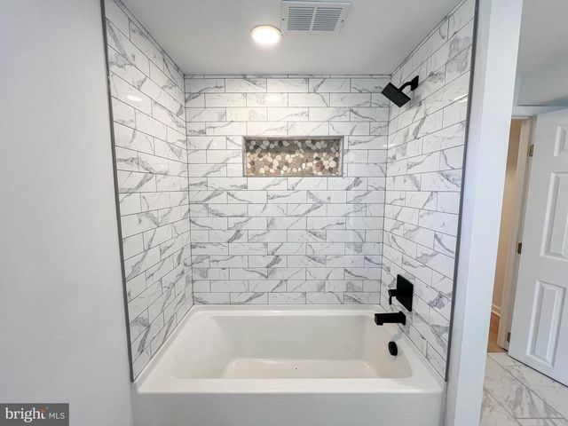 22 HOPEWELL LN, Sperryville, VA 22740