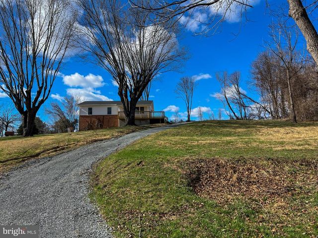 22 HOPEWELL LN, Sperryville, VA 22740
