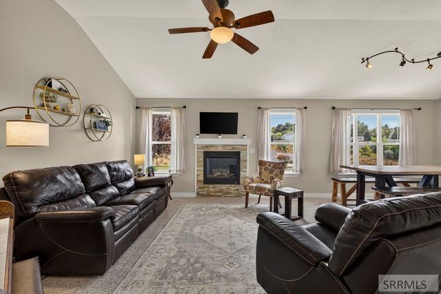 349 La Montagna Strada, Pocatello, ID 83201