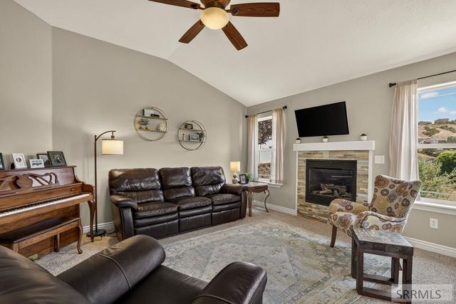 349 La Montagna Strada, Pocatello, ID 83201