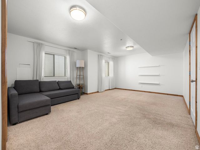 1092 S VALLEY SAGE DR, Springville, UT 84663