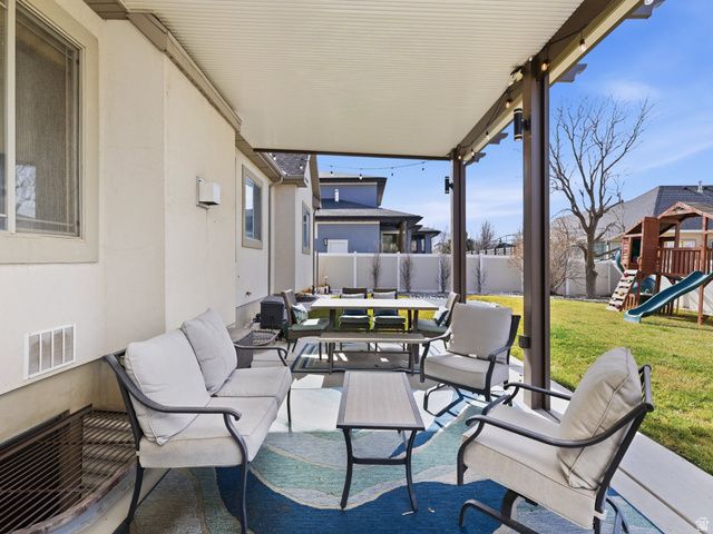 1092 S VALLEY SAGE DR, Springville, UT 84663