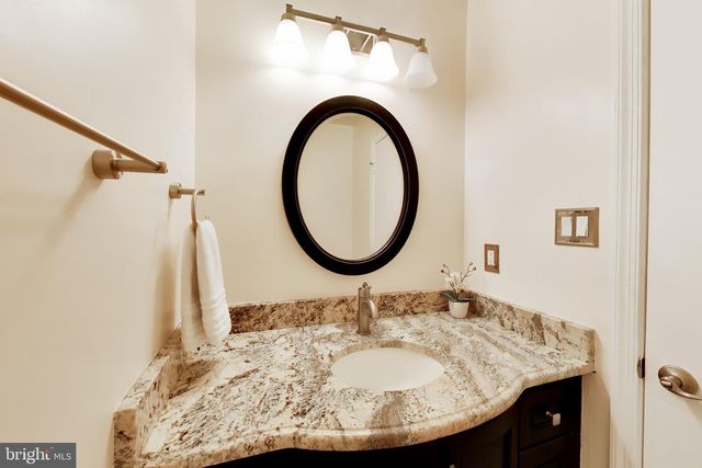 5125 KING DAVID BLVD, Annandale, VA 22003