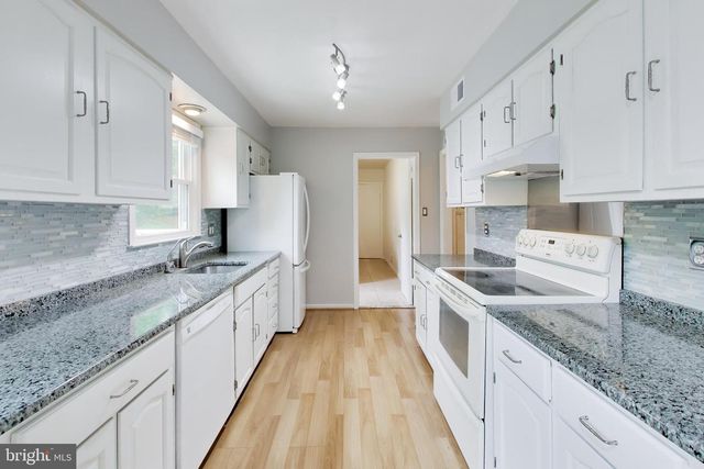 5125 KING DAVID BLVD, Annandale, VA 22003