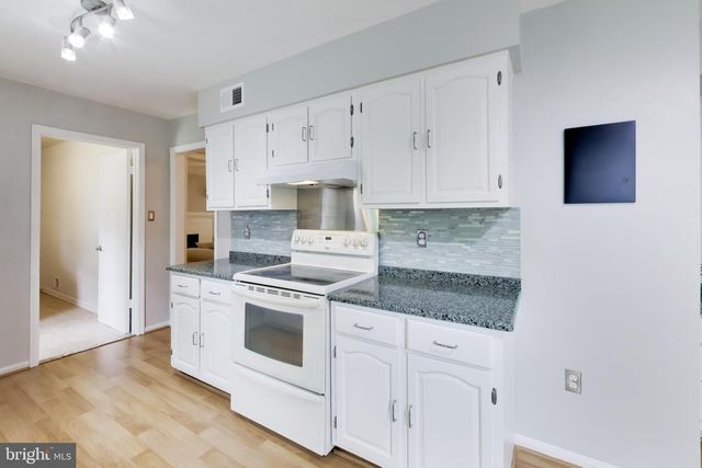 5125 KING DAVID BLVD, Annandale, VA 22003