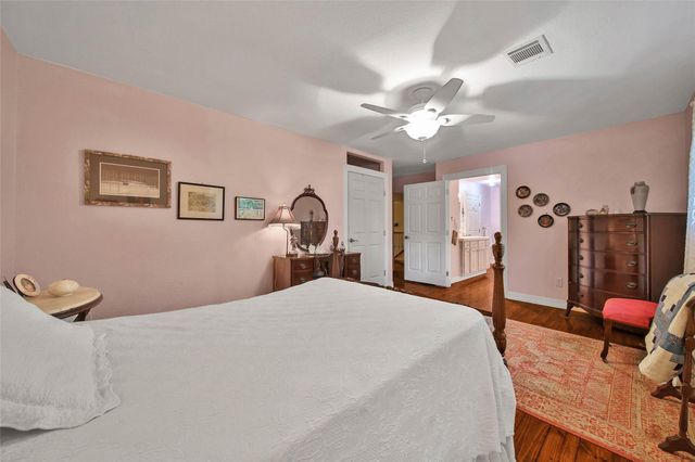 1923 Tucumcari Drive, Houston, TX 77090