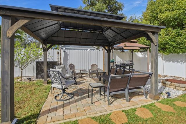 1658 FRUITWOOD DRIVE, Clearwater, FL 33756