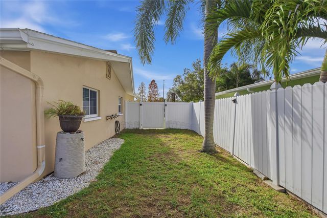 1658 FRUITWOOD DRIVE, Clearwater, FL 33756