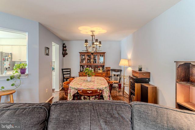 105 WHARTON RD, Mount Laurel, NJ 08054