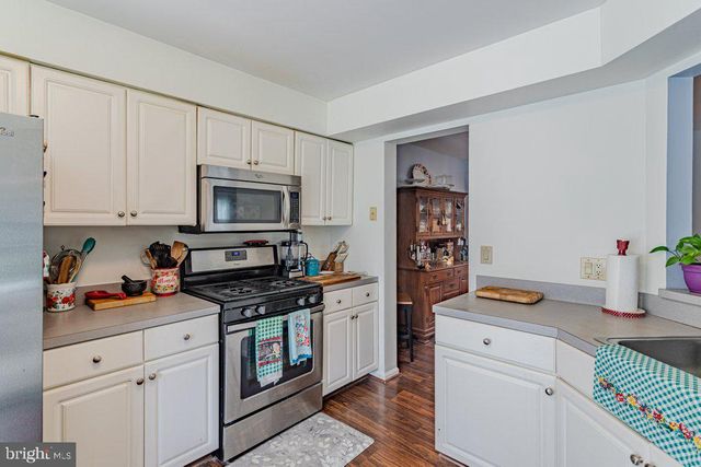 105 WHARTON RD, Mount Laurel, NJ 08054