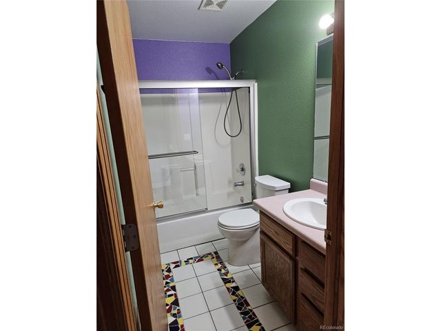 318 Riviera Ln, Johnstown, CO 80534