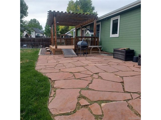 318 Riviera Ln, Johnstown, CO 80534