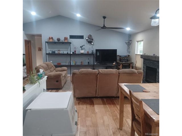 318 Riviera Ln, Johnstown, CO 80534