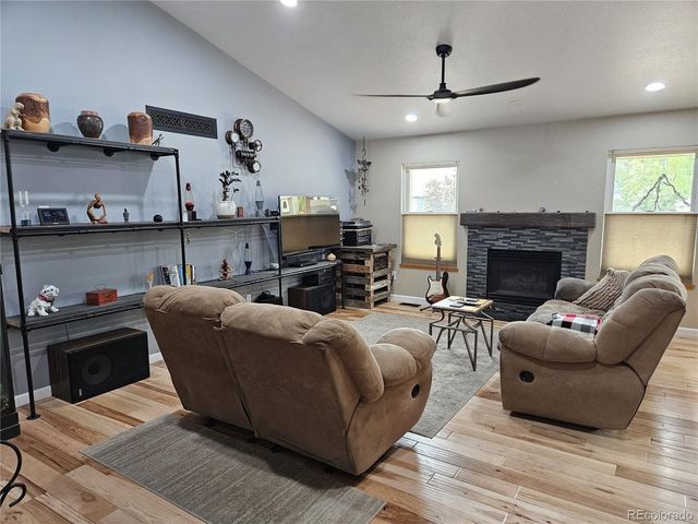 318 Riviera Ln, Johnstown, CO 80534
