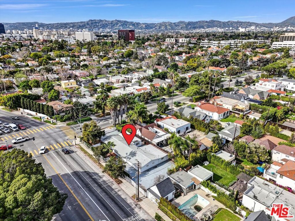 Image 35 of property listing at 4669 W Olympic Boulevard, Los Angeles, CA 90019