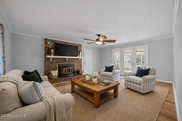 236 Shoreline Drive, New Bern, NC 28562