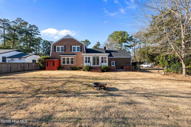 236 Shoreline Drive, New Bern, NC 28562