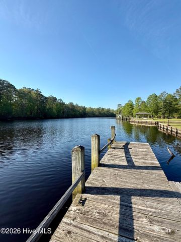 236 Shoreline Drive, New Bern, NC 28562