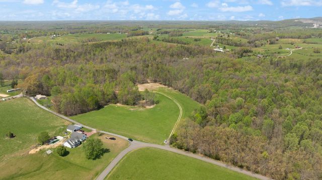 000 Martha Stockton Road, Albany, KY 42602