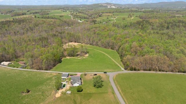 000 Martha Stockton Road, Albany, KY 42602