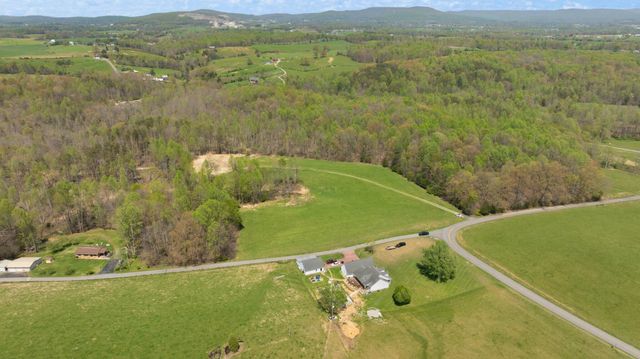 000 Martha Stockton Road, Albany, KY 42602