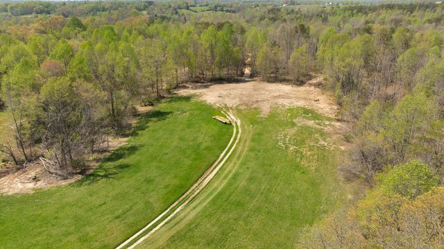 000 Martha Stockton Road, Albany, KY 42602