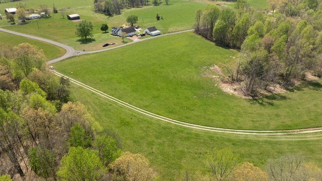 000 Martha Stockton Road, Albany, KY 42602